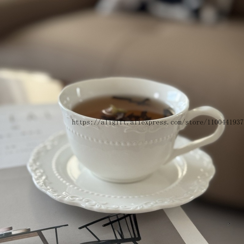 Coffee Tea Sugar Set - Französisches, leichtes, luxuriöses, geprägtes Blumen-Kaffeetassen- und