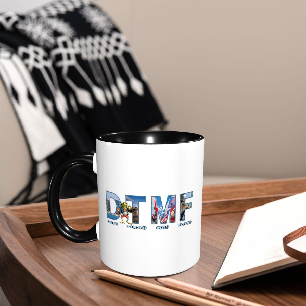 Bads Bunnys Debi Tirar Mas Fot – Coffee Tea Cup Foto Bewertung und Preis